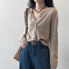 批发条纹针织开衫<b class='q'>外套女</b>春秋新款设计感小众上衣外搭薄款圆领长袖毛衣