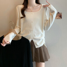 批发实拍<b class='q'>大码</b><b class='q'>女装</b>胖MM春季设计感针织打底衫上衣百搭显瘦方领抽绳毛衣