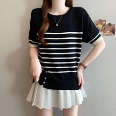 批发实拍大码女装胖MM松弛且时髦设计感条纹短袖夏日常通勤针织上衣