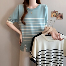 批发实拍大码女装胖MM松弛且时髦设计感条纹短袖夏日常通勤针织上衣