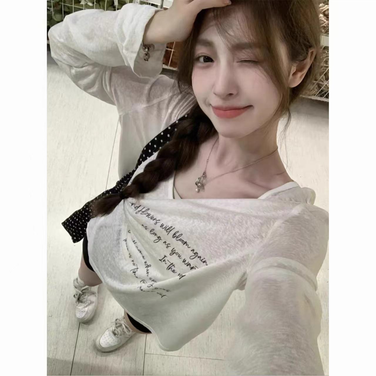 새로운 느긋한 바람 오프숄더 마이크로 ~을 통해 긴팔 티셔츠 여성 여름 루즈핏 프린트 자외선 차단 블라우스 맨위