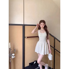 批发法式温柔风针织连衣裙女2026<b class='q'>夏</b>季新款镂空收腰显瘦纯欲风百褶短裙