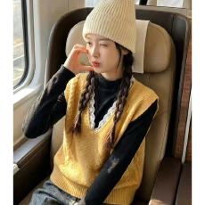 批发韩版设计感蕾丝拼接针织马甲女秋冬新款小个子叠穿毛衣小背心