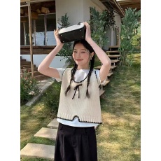 批发2026年秋韩系<b class='q'>甜美</b>蝴蝶结背心圆领撞色针织马甲女短款叠穿打底衫