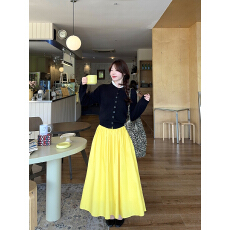 批发实拍 黑色拼接设计感圆领针织开衫高腰A字<b class='q'>裙</b>显瘦百搭褶皱大摆<b class='q'>裙</b>