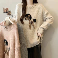 批发<b class='q'>大码</b>胖mm秋冬季新款小马刺绣复古慵懒风设计感宽松减龄针织衫毛衣