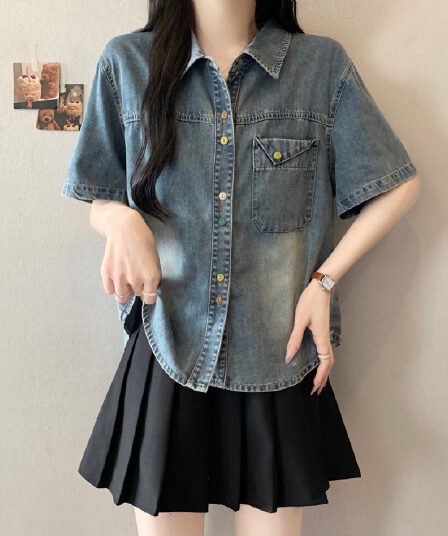 빅 사이즈 지방 mm 여름 새로운 폴로 칼라 색상 버클 디자인 센스 표지 배 슬림해 보이는 반팔 데님 셔츠
