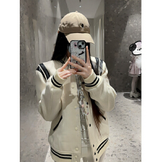 批发【龙凤尼复合仿超】杏撞色<b class='q'>外套</b>款高级感拼接棒球服长袖夹克