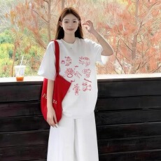 批发外贸跨境 韩国东大门100%纯棉高街减龄个性<b class='q'>欧美</b>韩系印花短袖<b class='q'>T</b><b class='q'>恤</b><b class='q'>女</b>