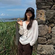 批发2026新款雪花棉小个子显瘦百搭v领口袋<b class='q'>打底</b>长袖T恤女秋季休闲<b class='q'>上衣</b>