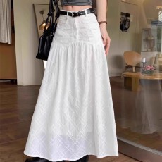 批发小众立体格纹剪花白色半身裙女夏季设计感<b class='q'>百搭</b>高腰a字裙显瘦长裙