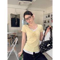 批发韩系白色蕾丝V领正肩短袖<b class='q'>t</b><b class='q'>恤</b>女夏季新款修身设计感显瘦独特上衣