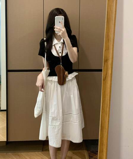 학원 스타일 세트 여성 여름 2026 새로운 페이크 레이어드 티셔츠 치마 작은 키 여름 ootd 착용 가져 가라. 전체 집합