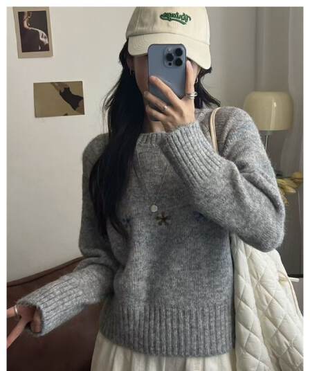 문예 레트로 꽃 자수 라운드 넥 풀오버 스웨터 여자 가을 겨울 새로운 한 부서 루즈핏 느긋한 바람 니트 맨위