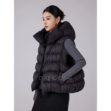 批发褶皱马甲新款羽绒服女外套女2026<b class='q'>冬</b>季设计感小众独特坎肩外套女