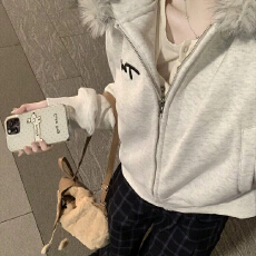 批发<b class='q'>纯棉</b>华棉复合毛领短款外套女秋新款小个子休闲百搭<b class='q'>开衫</b>连帽卫衣