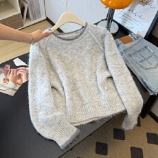 批发实拍大码<b class='q'>女装</b>春季灰色毛衣胖MM慵懒风软糯加厚百搭针织衫短款上衣