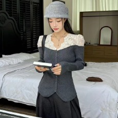 批发胖妹妹法式蕾丝花边拼接一字领针织开衫秋<b class='q'>冬</b>气质收腰开衩甜美毛衣