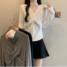 批发大码法式高级假两件上衣女秋季新款打底衫女秋<b class='q'>冬</b>内搭设计感