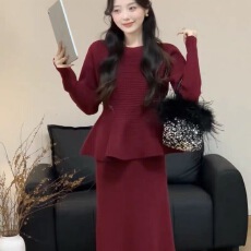 批发法式气质收腰荷叶边伞边针织上衣半身<b class='q'>裙</b>温柔高级感设计感坑条套装