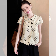 批发法式杏色波点娃娃领翻领短袖衬衫女早<b class='q'>春</b>短款衬衣高级感气质上衣薄