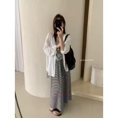 批发新款韩版宽松休闲防晒开衫+背心+松紧腰条纹半身裙三件套
