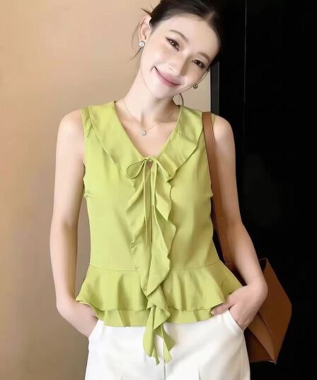 유럽 상품 2026 여름 새로운 조끼 여성 녹색 V넥 민소매 프릴 레이스업 다용도 디자인 센스 맨위 트렌디