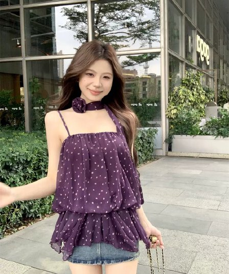 달콤한 핫걸 보라색 도트 무늬 캐미솔 여름 디자인 센스 프릴 허리 수축 슬림해 보이는 아름다운 행침 목 맨위