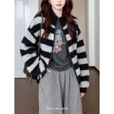 批发超好看撞色连帽条纹针织外套女<b class='q'>春</b>秋2026新款韩系慵懒休闲圈圈毛衣