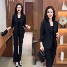 批发小个子西装套装女2025春秋新款女神范职业<b class='q'>七分袖</b>西服微喇裤两件套