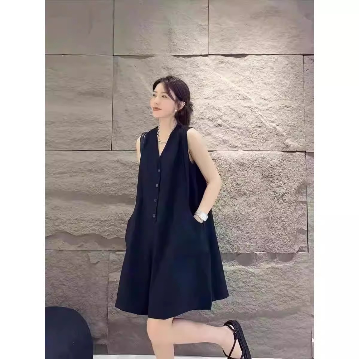 국경 간 한국 chic 여름 슬림해 보이는 패션 일 와이드 다리 점프 슈트 반바지 민소매 루즈핏 빅 사이즈 점프 슈트