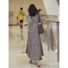 批发<b class='q'>高端</b>定制五分袖开叉<b class='q'>连衣裙</b>2026夏季新款女士复古圆领缎面印花长裙