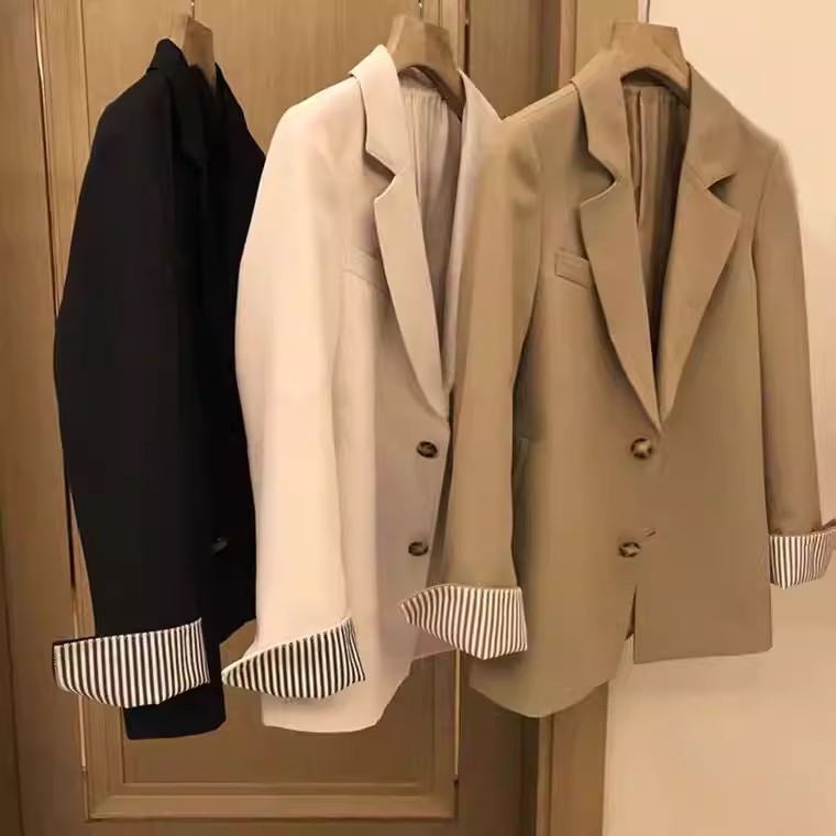 첫 번째 줄 대 브랜드 할인 전단 표준 여성 의류 대외 무역 꼬리 싱글 정리 작은 양복 여성 봄과 가을 옷 루즈핏 정장 재킷