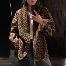 批发美式复古豹纹外套女<b class='q'>秋</b>季新款休闲宽松长袖牛仔棉衬衫韩版夹克上衣
