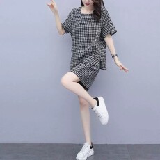 批发2026年<b class='q'>春</b>季新款短袖时尚套装女长袖格子设计感上衣短裤两件套潮