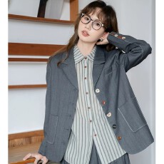 批发<b class='q'>休闲</b>西装外套女高级感2026新款小个子春秋设计感气质穿搭开春高端