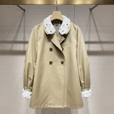 批发<b class='q'>风衣</b>外套女2026秋季新款重工蕾丝娃娃领韩系甜美中长款卡其色大衣