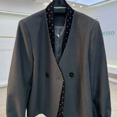 批发今年流行超好看假两件波点拼接西装女2026新款高级感小个子短外套