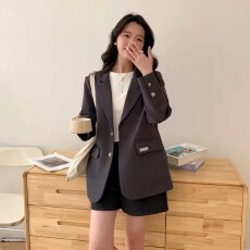 批发春秋新款爱心扣西装外套女休闲时尚<b class='q'>百搭</b>感炸街宽松洋气服饰二件套