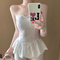 批发法式重工刺绣镂空勾花抹胸背心夏纯欲风一字肩荷叶边裙摆上衣