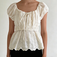 批发报单有货时髦<b class='q'>甜美</b>风圆领刺绣绑带短上衣夏超好看洋气显瘦短袖衬衫