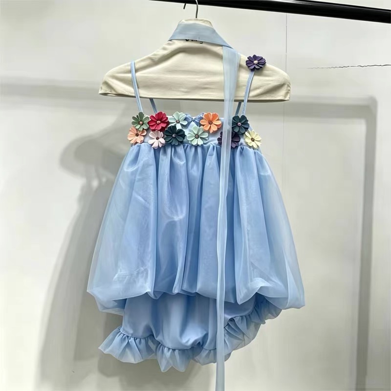 재고 있음 프랑스식 슈퍼 요정 꽃 장식 캐미솔 여름 파란색 소녀 센스 맨위 해변가 휴가 바람 착용 가져 가라.