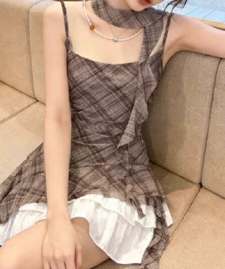 재고 있음 핫걸 불규칙 프릴 리본 체크무늬 캐미솔 여름 디자인 센스 주름 허리 수축 슬림해 보이는 맨위