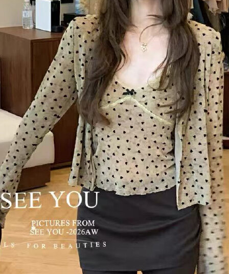 재고 있음 회색 도트 무늬 하트 투피스 세트 순수한 욕망 바람 홀치기 염색 프린트 식물 플러시 레이스 슬립 반팔 자외선 차단 오픈 가디건