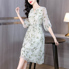 批发连衣裙女2026夏装新款中年妈妈轻奢碎花桑蚕丝长裙子