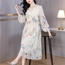 批发真丝<b class='q'>连衣裙</b>2026夏季款名媛风减龄法式碎花裙桑蚕丝V领收腰气质裙