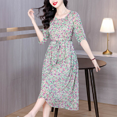 批发真丝<b class='q'>连衣裙</b>夏季2026新款奢华优雅气质裙高级感<b class='q'>桑蚕丝</b>碎花裙子