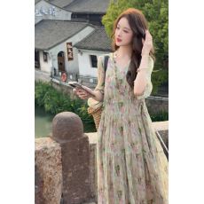 批发法式清新真丝<b class='q'>桑蚕丝</b><b class='q'>连衣裙</b>女2026夏季新款宽松显瘦气质碎花中长裙