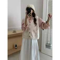 批发韩系卷边v领针织开衫马甲女<b class='q'>秋</b>冬季新款宽松百搭叠穿坎肩毛衣背心