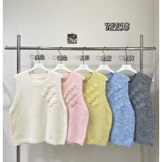 批发独特别致立体花朵毛衣马甲女短款<b class='q'>春</b>秋外搭慵懒风针织背心无袖上衣